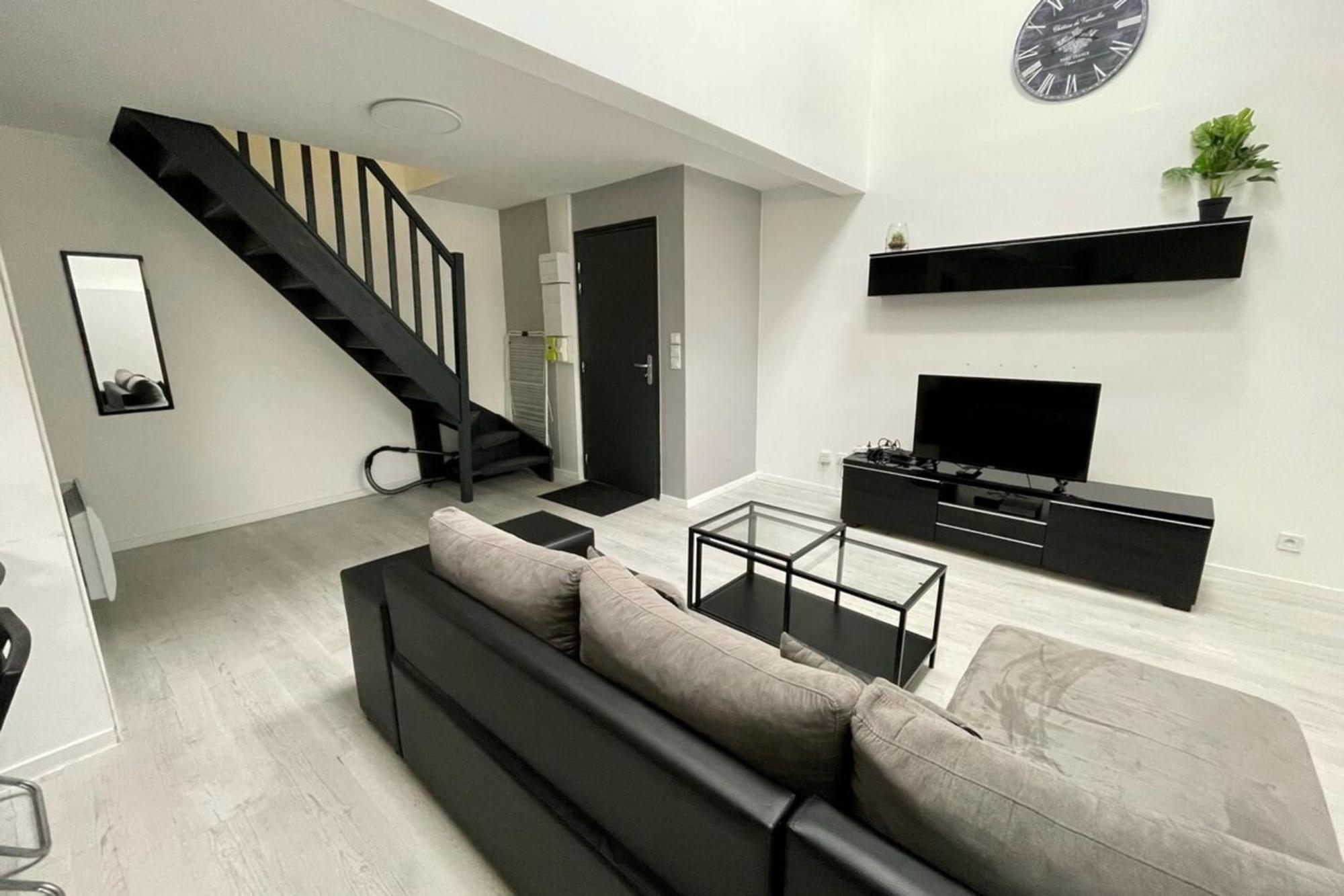 Duplex Montereau Centre - Chez Marc Appartamento Esterno foto